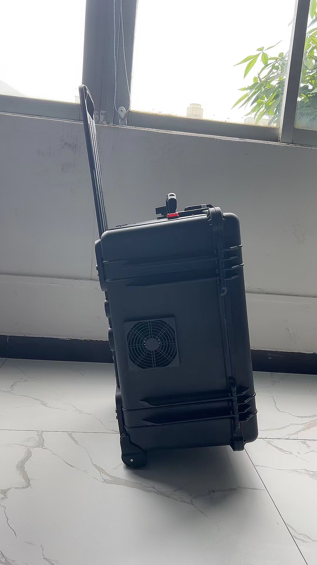 仙桃手拉箱型移动通信干扰器